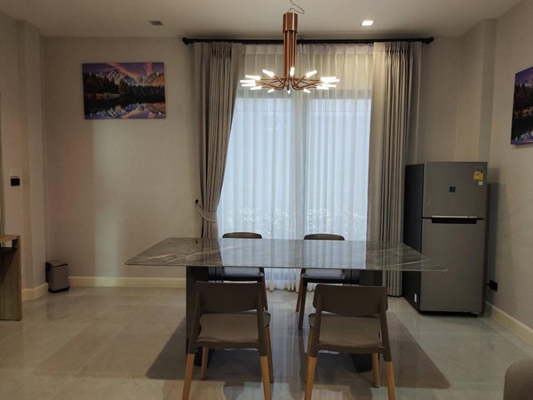 บ้าน บ้านเดี่ยวรามอินทราใกล้สโมสร 180000 BAHT. 6 ห้องนอน 5 Bathroom 0 RAI 0 NGAN 82 sq.wa ไม่ไกลจาก  ตลาดออเงิน , Big C Market สายไหม - รร.นวมินทราชินูทิศ เบญจมราชาลัย, Western University, รร.สารสาสน์วิเทศสายไหม  รพ.CGH สายไหม, รพ.สินแพทย์, รพ.CGH พห