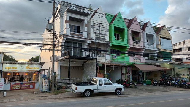 ขายทาวน์เฮาส์ 2 ชั้น ปากเป็ดขอนแก่น ติดถนนสีหราชเดโชไชย ทาวเฮาส์บ้านเป็ดข่อนแก่น  ต.บ้านเป็ด อ เมือง จ.ขอนแก่น