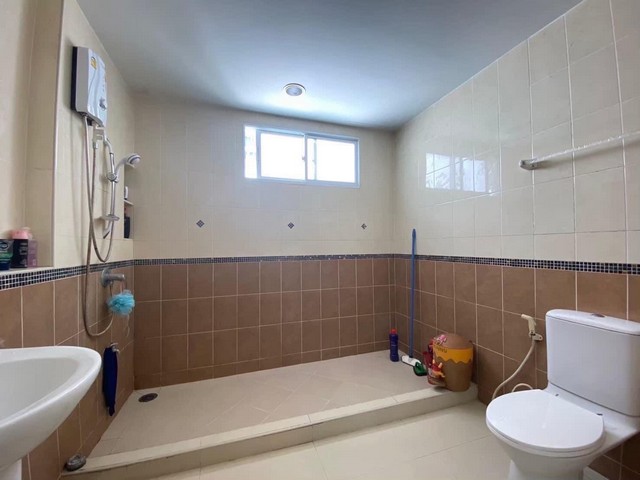 รหัส  - ขายด่วน! TOWNHOUSE - ใกล้กับ สวนหลวง ร9 3800000 THB 3Bedroom3Bathroom 20 SQ.WA 0 NGAN 0 ไร่ หรูอยู่สบาย