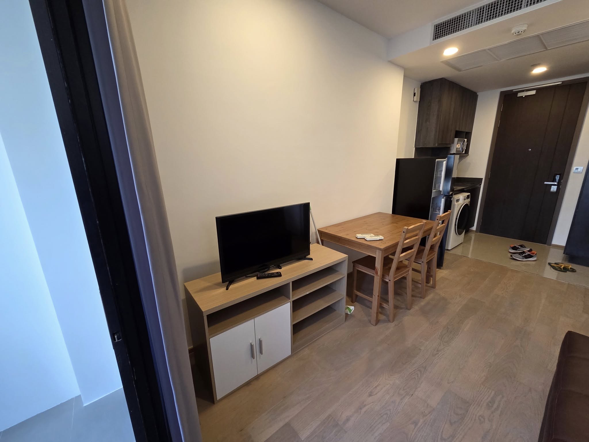 Ashton Chula Silom safe private clean 26th floor Sam Yan MRT