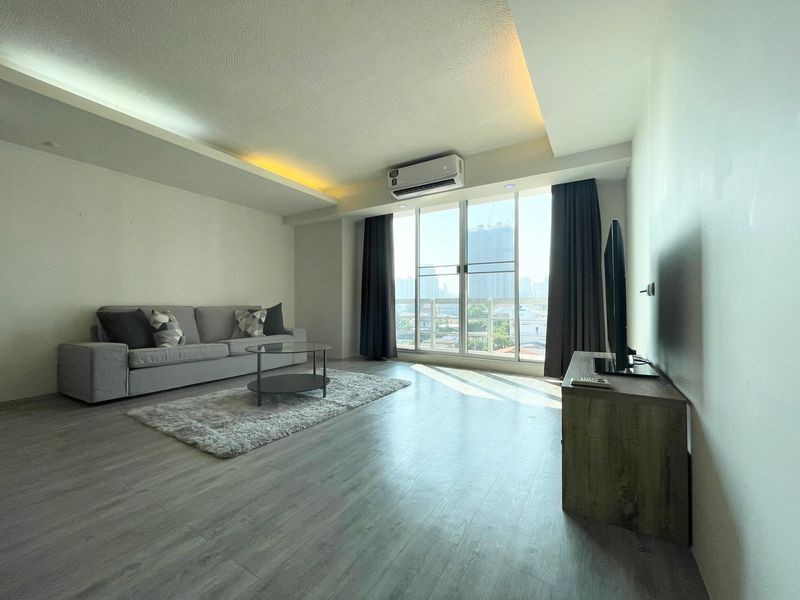 The Waterford Sukhumvit 50 safe comfortable convenient 2nd floor BTS On Nut