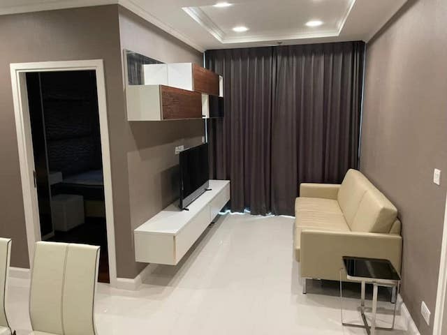 The Metropolis Samrong Convenient clean comfortable 20th floor BTS Samrong