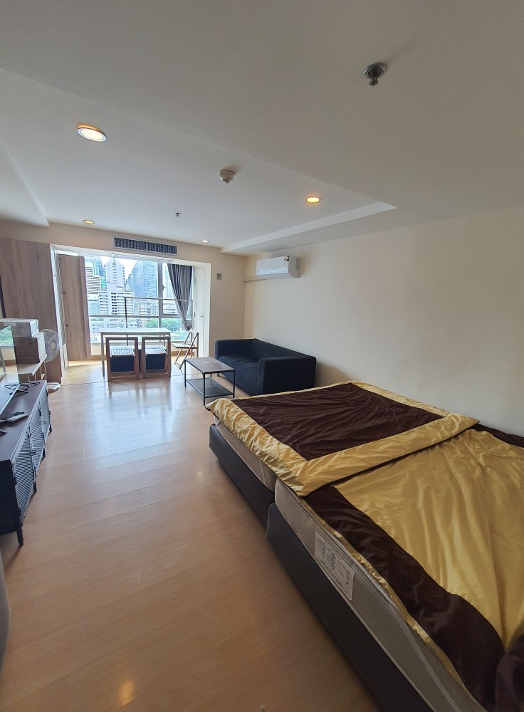The Trendy Sukhumvit 13 spacious convenient 14th floor BTS Nana