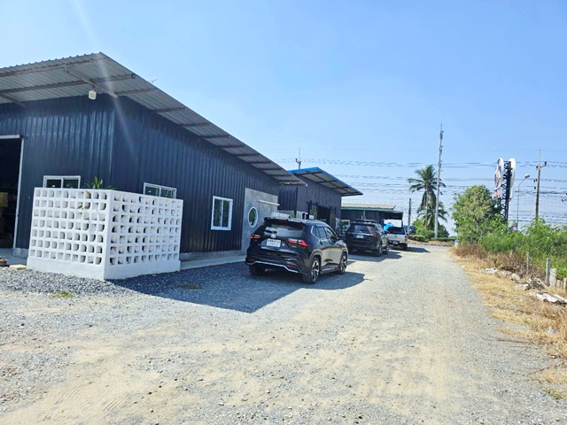 ตลาดกิเลน 6.4 กม. พร้อมโกดัง ศาลายา-บางภาษี ใกล้ ตลาดคลองโยง 4.4 กม. ให้เช่าอาคาร พุทธมณฑล ทำเลดี บางใหญ่ 42ตรว.  81 ตรม.