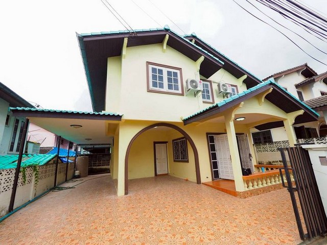 บ้านเช่า บ้านเดี่ยว สุรศักดิ์ ศรีราชา ถ.เก้ากิโล ใกล้ตลาดวรกิจ TP-H1295