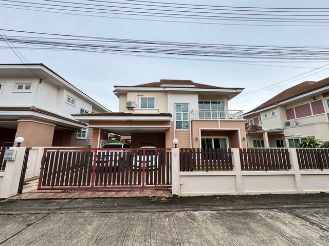 ให้เช่าบ้านเดี่ยว 2 ชั้น  หมู่บ้าน ปิยวัฒน์ลากูน่าแอนด์การ์เด้น อ่างศิลา อ.เมือง ชลบุรี