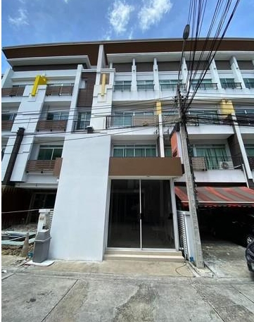 ให้เช่าโฮมออฟฟิศ บิสทาวน์ ลาดพร้าว ใกล้ บิ๊กซีลาดพร้าว เนื้อที่ 24 ตารางวา 5 ห้องทำงาน 4 ห้องน้ำ