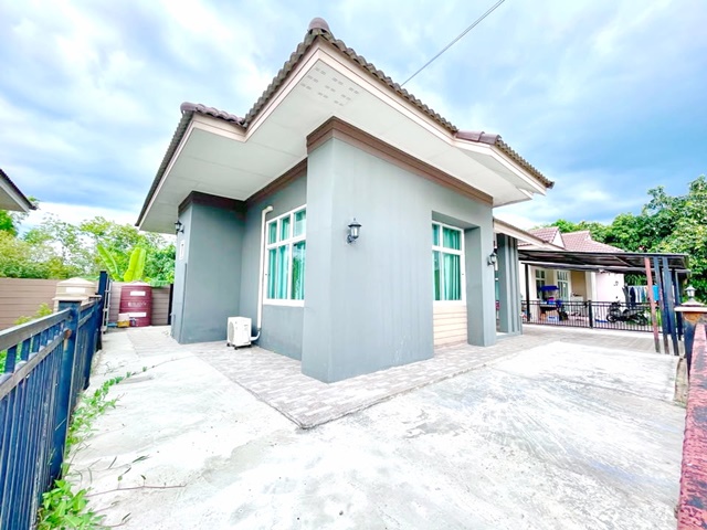 7-11 79ม. สาริกา-นางรอง ให้เช่าบ้านเดี่ยว 1 ชั้น เนื้อที่ 50 ตารางวา บ้านใหญ่ แม็คโครนครนายก 99 ม. วัดหลวงพ่อปากแดง 1 กม.