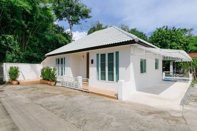 ขายเพียง 3.2 ล้าน​ #บ้านสวยใกล้มช. เพียง 3 นาที #รีโนเวทใหม่ทั้งหลัง​ บ้านเดี่ยว #สไตล์โมเดิร์น #อำเภอเมือง #ใกล้นิมมาน #วัสดุเกรดพรีเมี่ยม