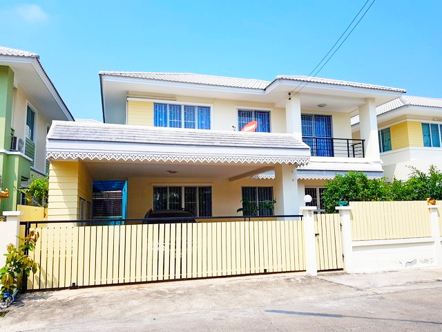 แยกบางบอน 5 บ้านเดี่ยวหลังใหญ่ 2 ชั้น พันท้ายนรสิงห์ 3 นอน รร.วัดแสมดำ 1 กม. 3 น้ำ  แหล่งชุมชน ช็อปปิ้ง ตลาดเพชรโพธิ์แจ้ 5 กม.ถ.พระราม 2