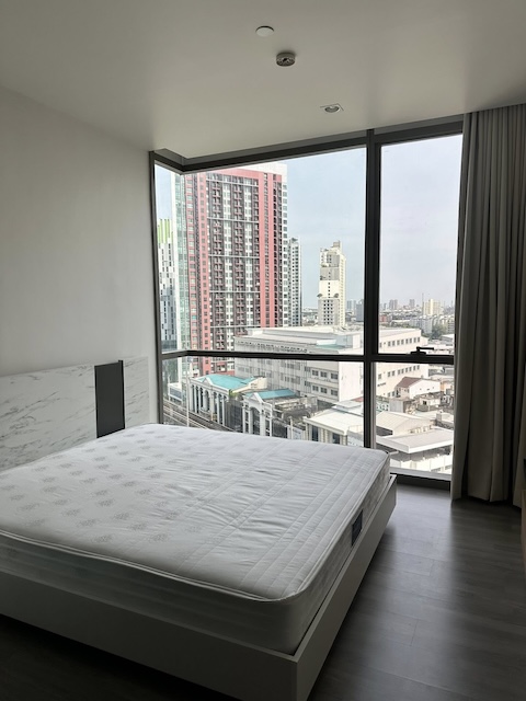 The Room Sukhumvit 69 Private safe quiet 14th floor BTS Phra Khanong