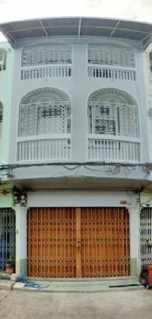 เอกมัย 1.3 กม.BTS ทองหล่อ 888ม.ให้เช่าอาคารพาณิชย์ 3 ชั้น 20 ตร.วา. 240 ตร.ม. ย่านสุขุมวิท30-40 รร.นานาชาติบางกอกเพรพ 1.1 กม.2-3นอน 2 น้ำ