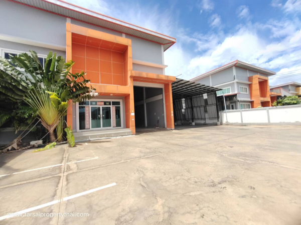 ให้เช่าอาคารโรงงานสีม่วงเนื้อที่ 1.5ไร่ พื้นที่ใช้สอย 1,000ตร.ม บ้านพัก16ห้อง ถนนพระราม2 บางโทรัด สมุทรสาคร ราคาเช่า 100,000 บ/ด