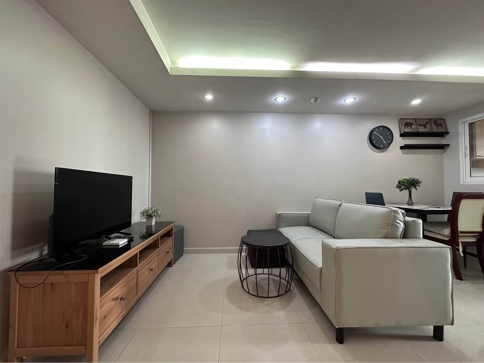 Zenith Place Sukhumvit 71 Private convenient comfortable 7th floor BTS Phra Khanong