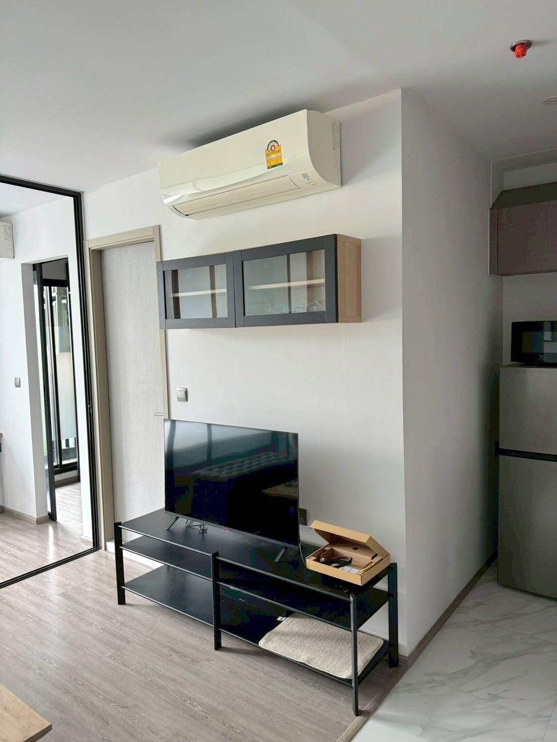 Rhythm Ekamai Safe quiet clean 8th floor BTS Ekkamai