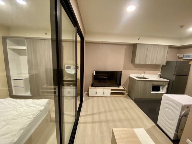 A Space Mega beautiful view quiet clean 12th floor near Mega Bangna